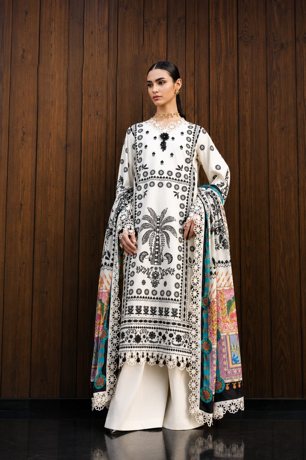 Ivory Heritage Embroidered 3-Piece Lawn Suit _ Na aqsh